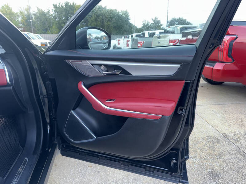 2021 Jaguar F-PACE P400 R-Dynamic S