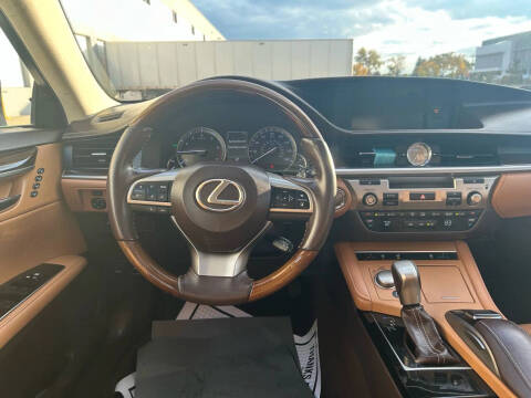 2016 Lexus ES 350