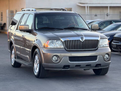 2003 Lincoln Navigator for sale at Golden Deals Motors in Sacramento CA