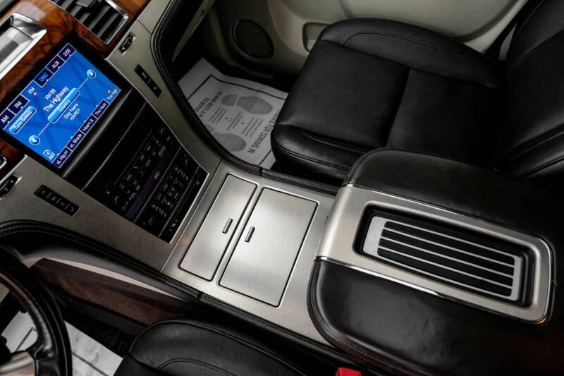 2013 Cadillac Escalade Platinum Edition