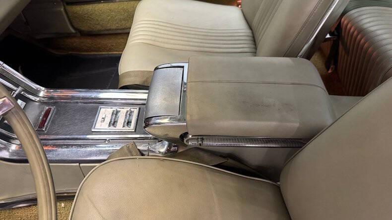 1965 Ford Thunderbird