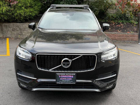 2017 Volvo XC90 T6 Momentum