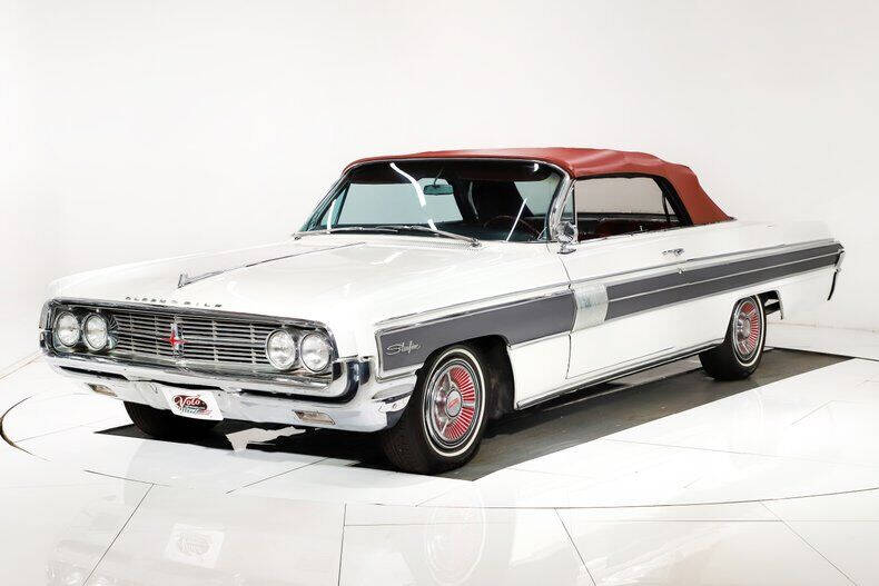 1962 Oldsmobile Starfire