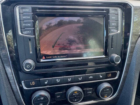 2016 Volkswagen Passat 1.8T SE