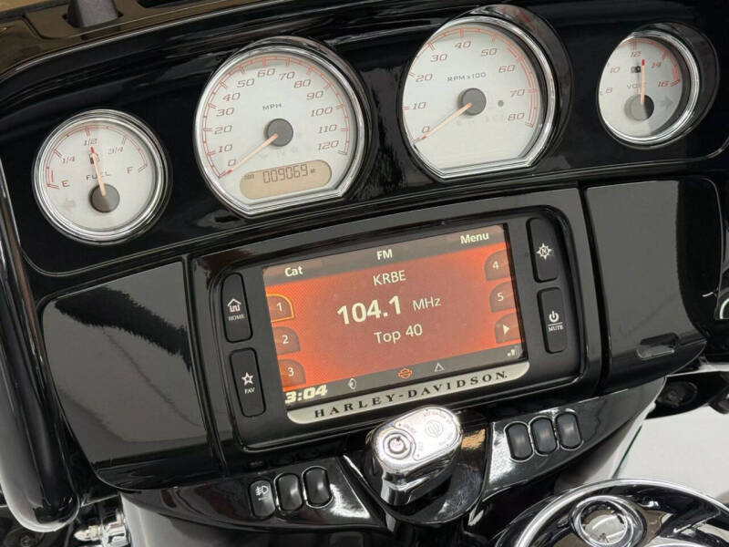 2017 Harley-Davidson Street Glide Special