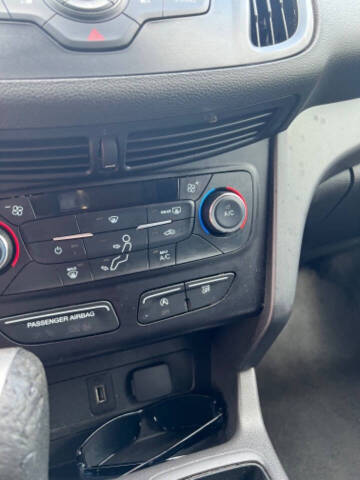 2017 Ford Escape SE