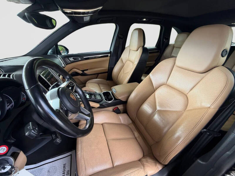 2017 Porsche Cayenne