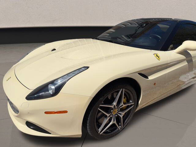 2016 Ferrari California T