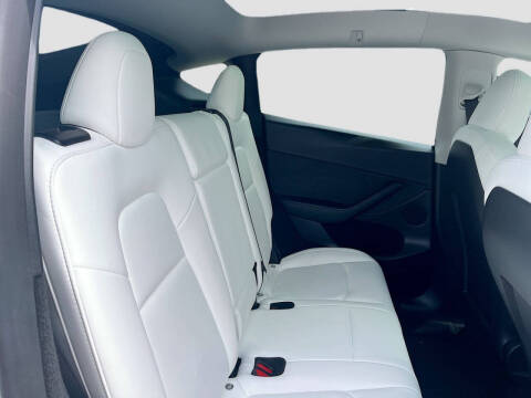 2024 Tesla Model Y Performance