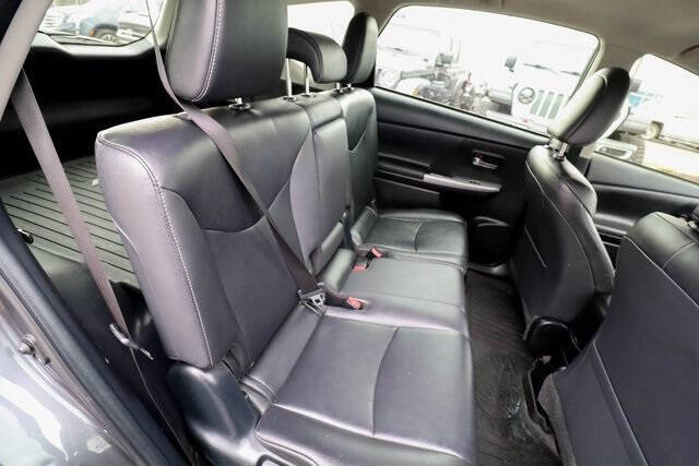 2017 Toyota Prius v Four