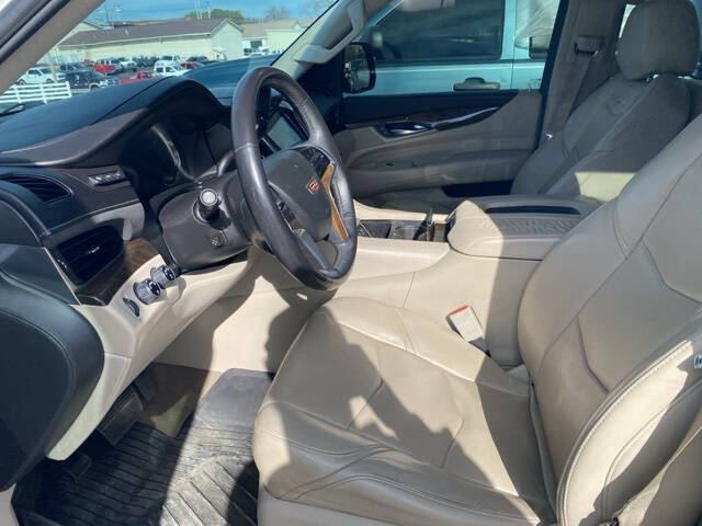 2018 Cadillac Escalade ESV Luxury