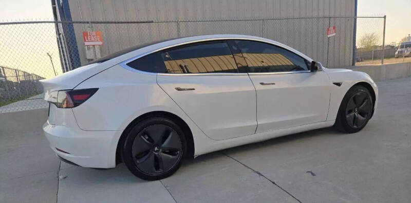 2020 Tesla Model 3 Standard Range