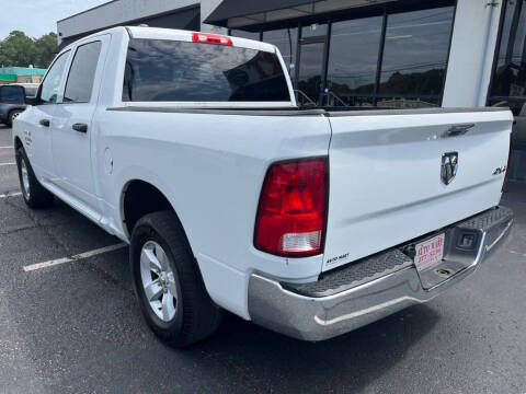 2022 RAM 1500 Classic SLT