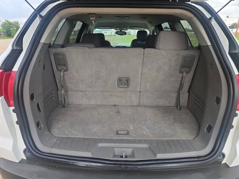 2010 Chevrolet Traverse LS