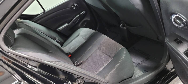 2017 Nissan Versa 1.6 SV