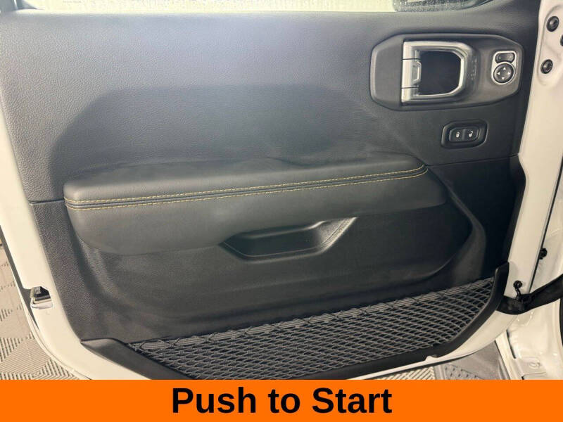 2025 Jeep Gladiator High Tide