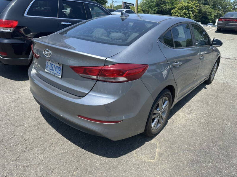 2018 Hyundai Elantra