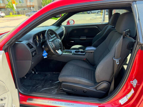 2013 Dodge Challenger SXT