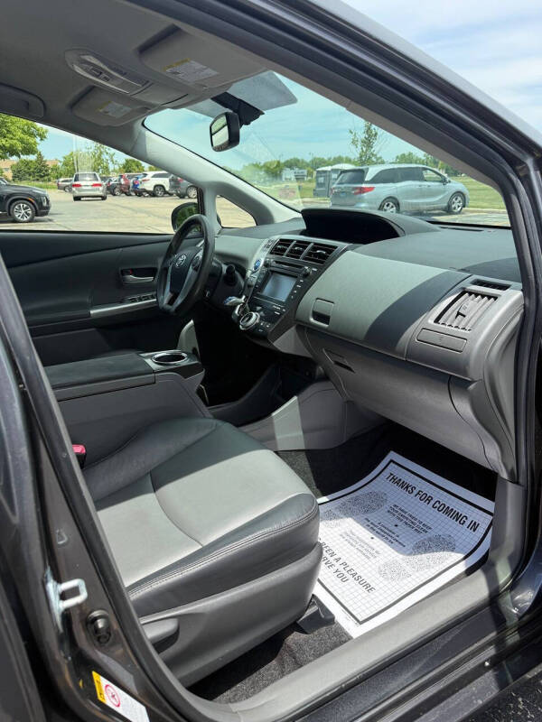 2012 Toyota Prius v Five
