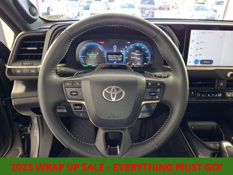 2025 Toyota Crown Platinum