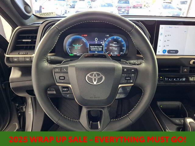 2025 Toyota Crown Platinum