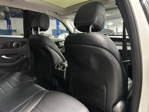 2017 Mercedes-Benz GLC GLC 300
