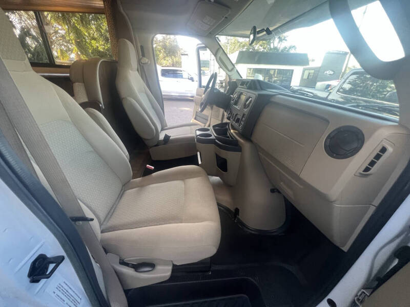 2019 Thor Motor Coach Freedom Elite