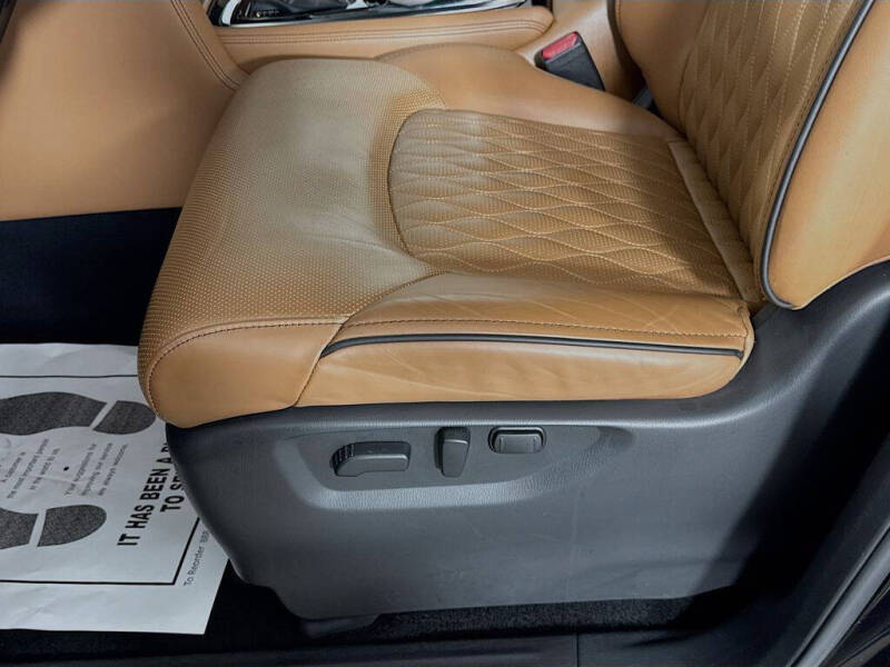 2024 Infiniti QX80 Sensory