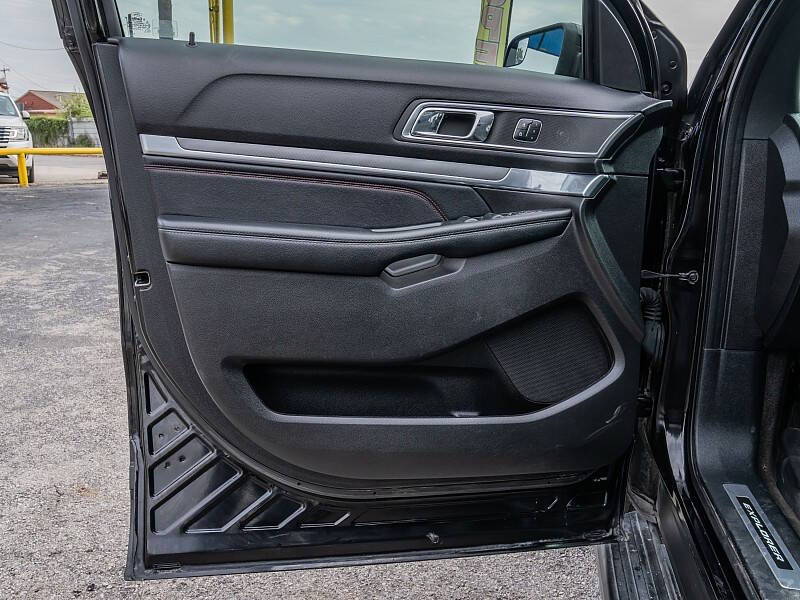 2017 Ford Explorer Sport