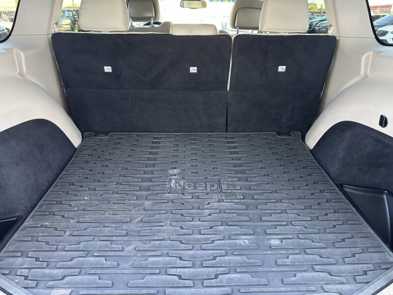 2015 Jeep Grand Cherokee Laredo