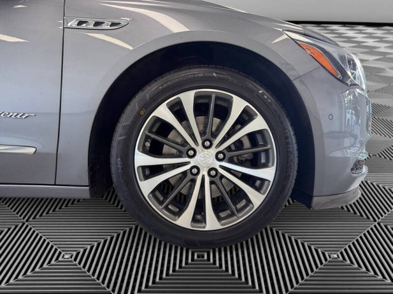2018 Buick LaCrosse Avenir