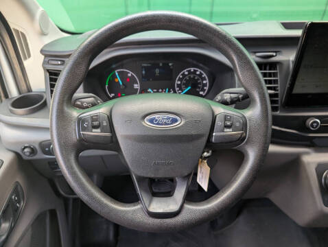 2022 Ford E-Transit 350