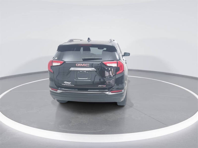 2022 GMC Terrain AT4