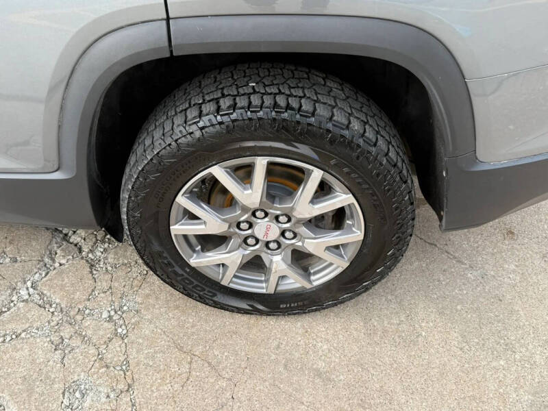 2022 GMC Acadia SLT