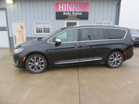 2017 Chrysler Pacifica for sale at Hinkle Auto Sales in Mount Pleasant IA