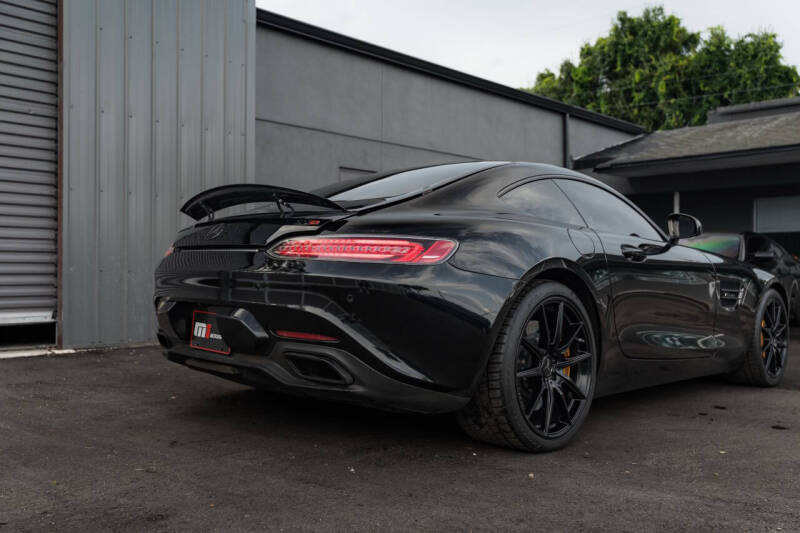 2016 Mercedes-Benz AMG GT S