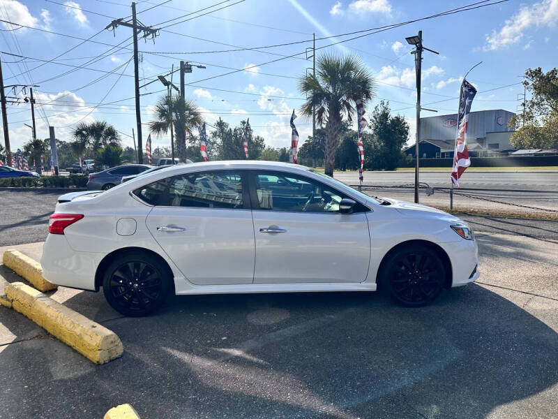 2017 Nissan Sentra SR photo 6