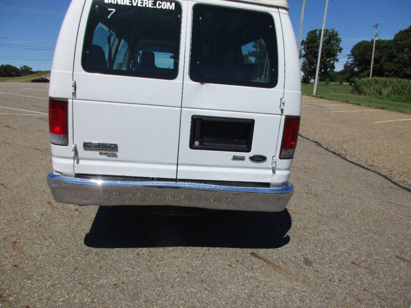 2010 Ford E-Series E-350 SD