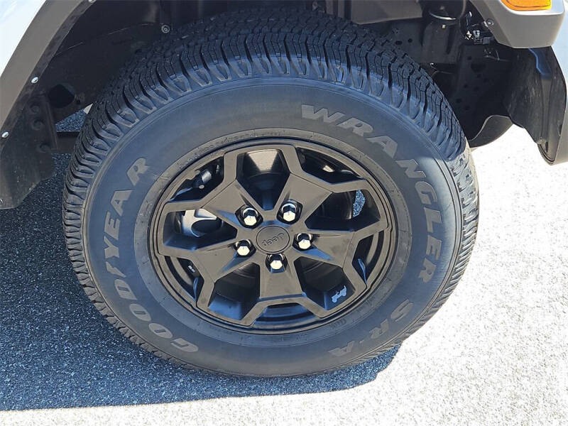 2022 Jeep Gladiator Willys