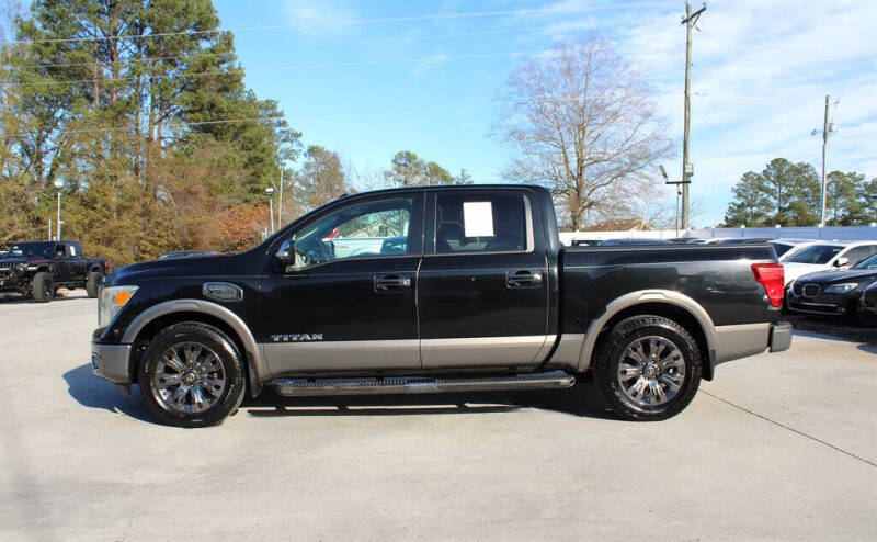 2017 Nissan Titan Platinum Reserve