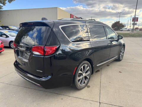 2017 Chrysler Pacifica Limited