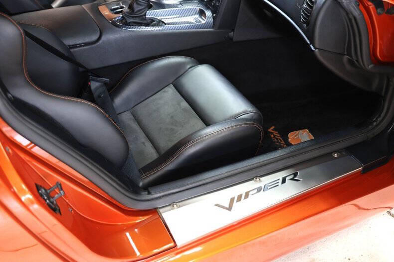 2006 Dodge Viper SRT-10