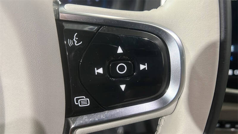 2024 Volvo XC90 B6 Plus Bright Theme 6P