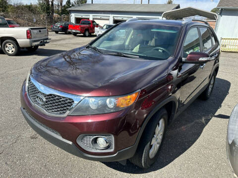 2011 Kia Sorento for sale at Community Auto Sales in Gastonia NC