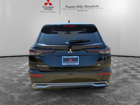 2025 Mitsubishi Outlander SE