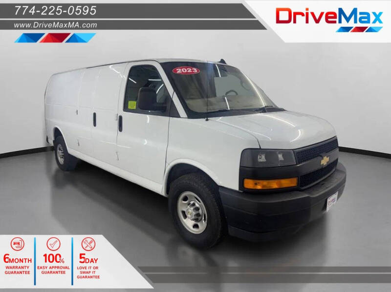 2023 Chevrolet Express 2500
