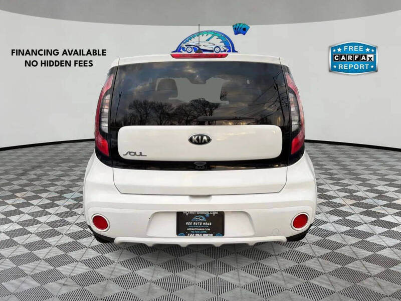 2017 Kia Soul +
