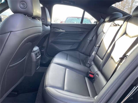 2023 Cadillac CT4 Luxury