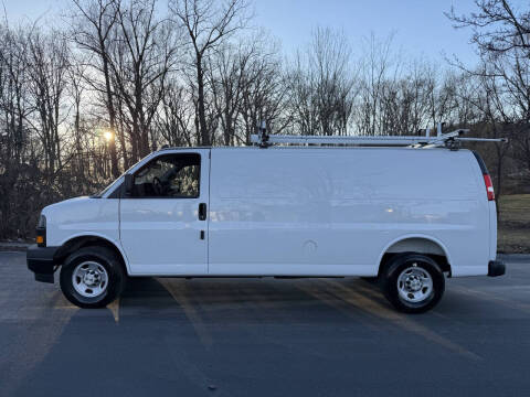 2025 Chevrolet Express 2500
