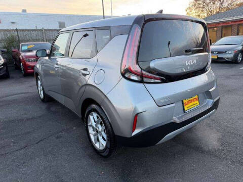 2023 Kia Soul LX